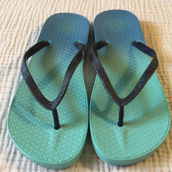 so flip flops glitter